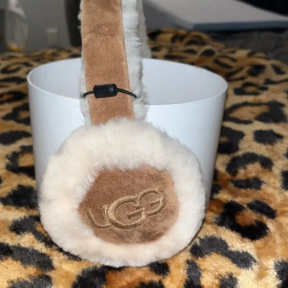 UGG | Accessories | Ugg Embroidered Earmuff Chestnut With  display picture 2